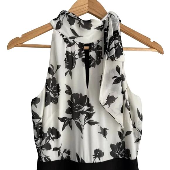 White House Black Market Floral Halter Neck Wide Leg Jumpsuit NWT Size 8 - Picture 3 of 5